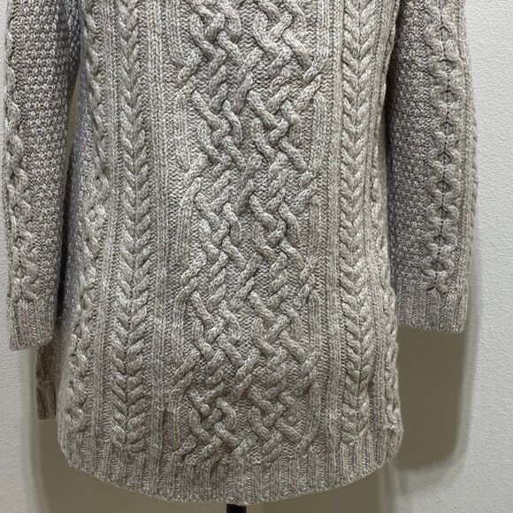 Chunky Irish Aran Sweater Market Hand Knit Women's Size Medium 100% Wool - Picture 7 of 9
